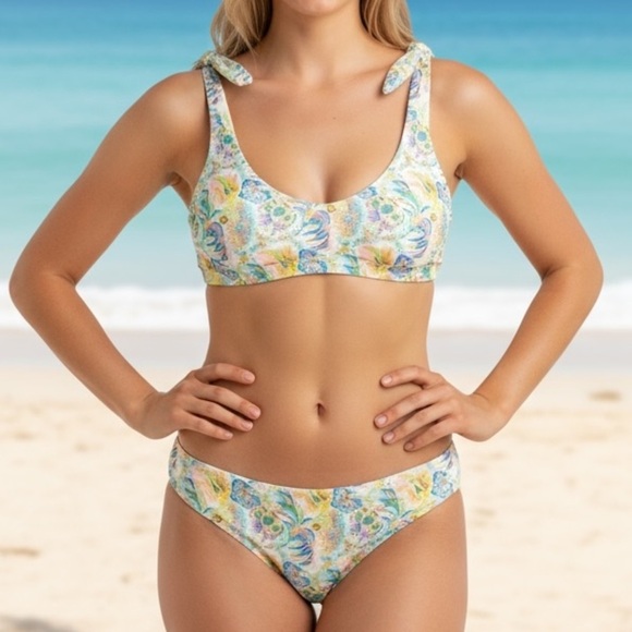 ☀️☀️☀️ Retro Tropical Bikini / Very Soft / Tie Shoulder Detail